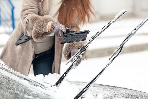 Enteisungstipps für den Winter – So bekommst du deine Autoscheiben eisfrei!